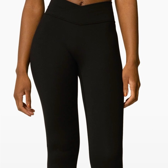 Elegant Black Women's Leggings - Picture 1 of 4